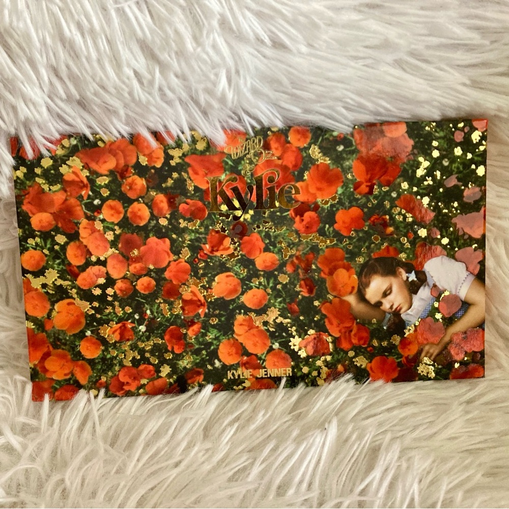 Kylie - Eye & Face Palette - Picture 5 of 8